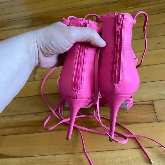 Aldo hot  pink strappy sandals - Picture 4 of 7
